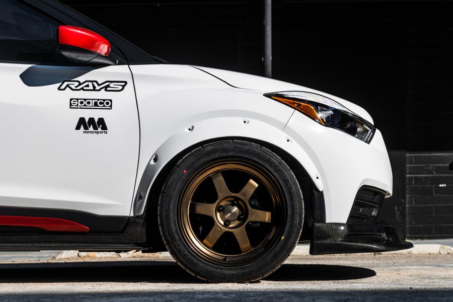 Детали экстерьера Nissan Kicks Street Sport 2019 года  (фото 3 из 27)